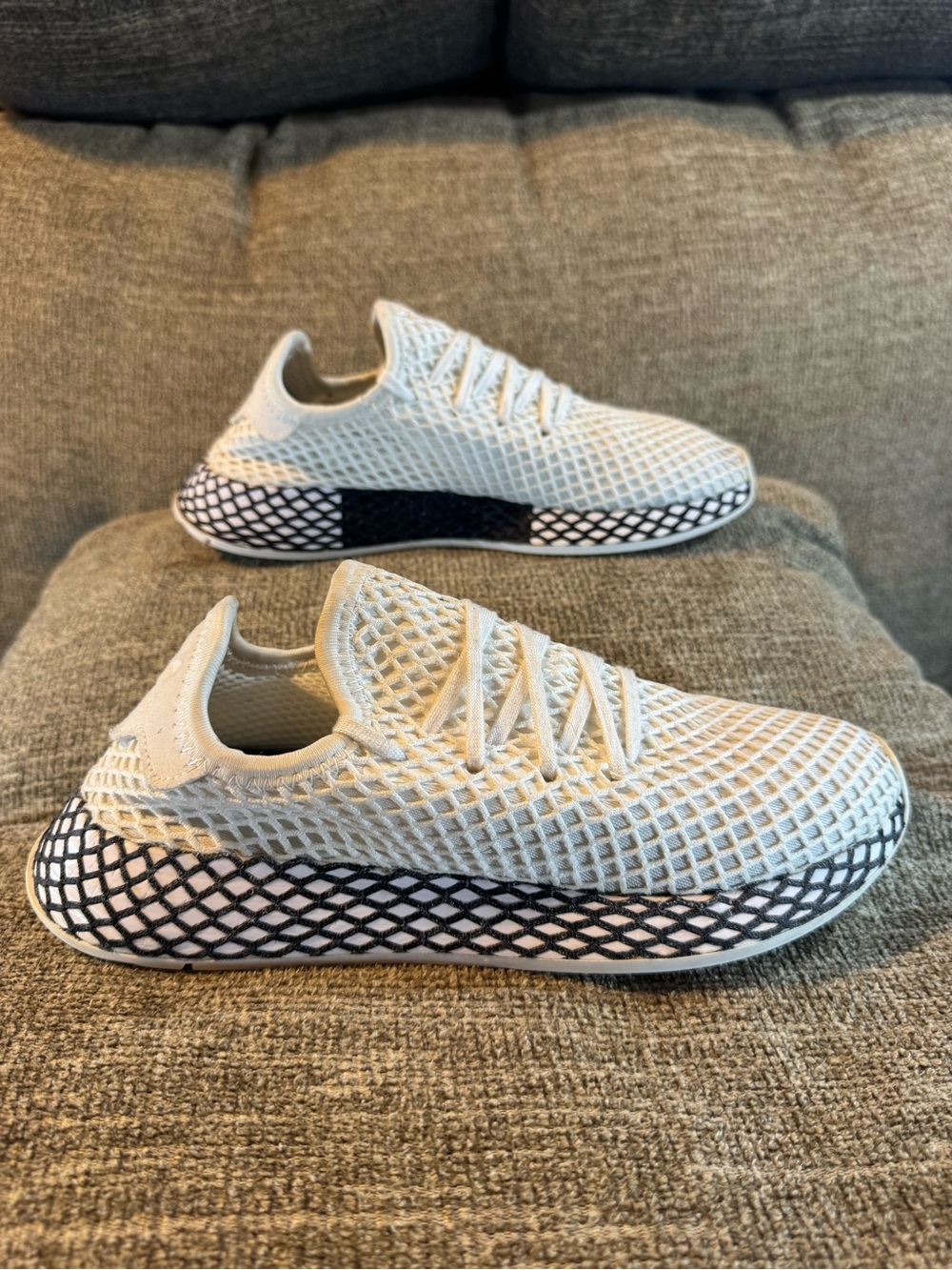Adidas Originals Deerupt Runner Men’s White Black Sneakers PCI789002 Size 6.5